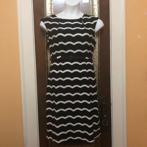 🚩Wavy stripes/ blk & white dress